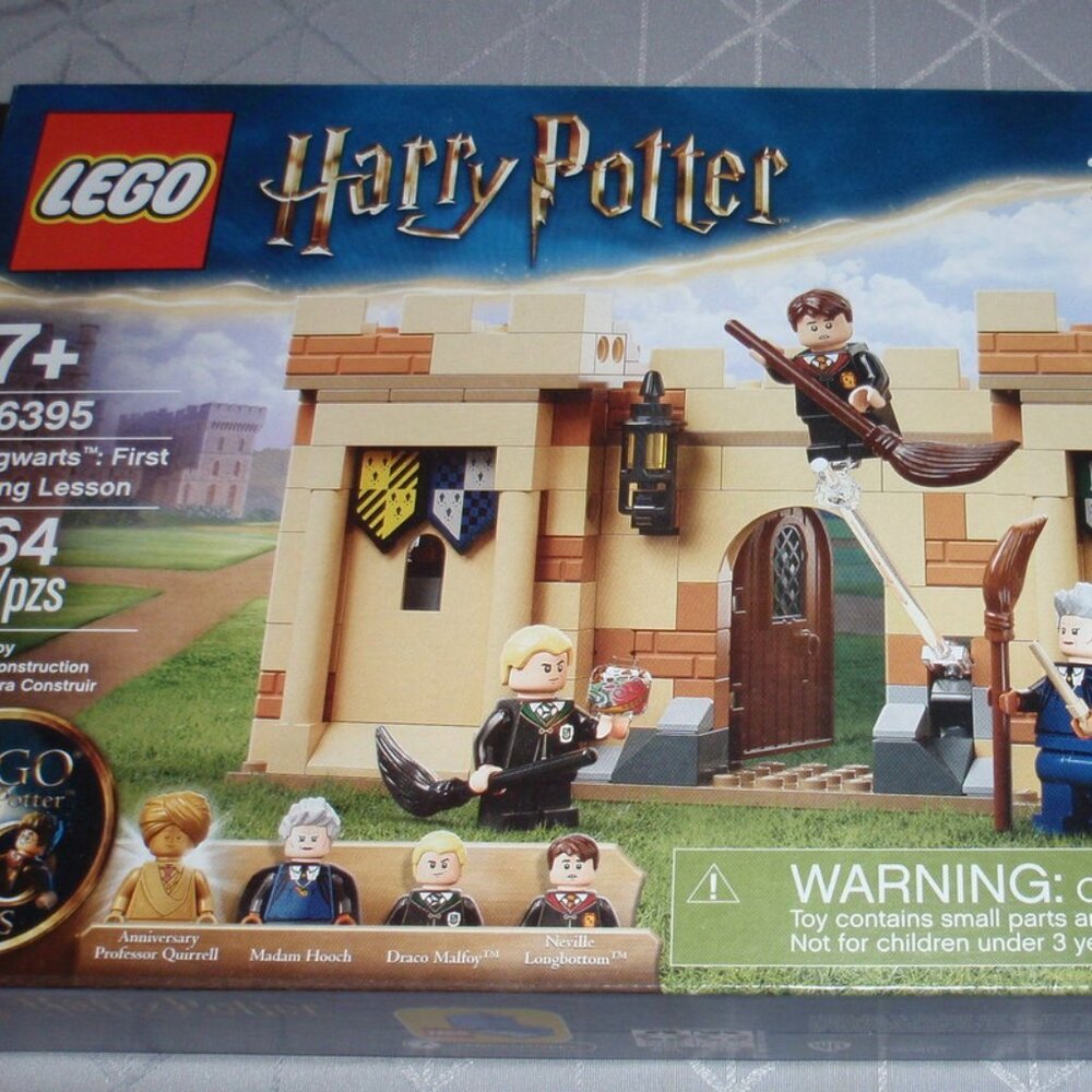 LEGO Harry Potter: Hogwarts: First Flying Lesson 76395 BRAND NEW CHRISTMAS GIFT!